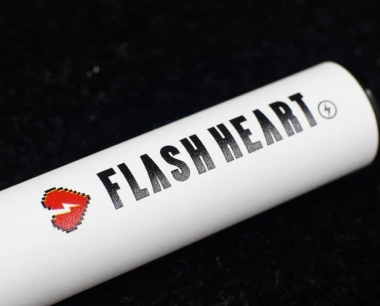 FLASH HEART闪电心换弹式电子烟设备评测！