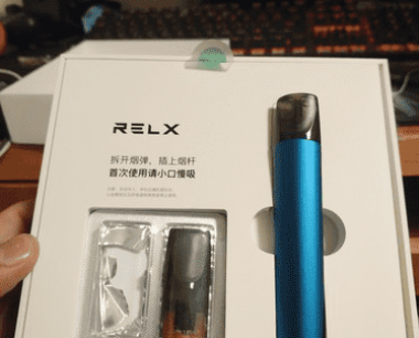 Relx实体店连接客户的纽带