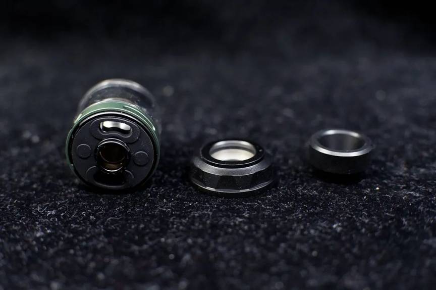 AUGVAPE-VX217电子烟套装设备，凶猛的烟雾与口感！