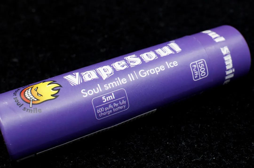 VAPOSOUL小烟电子烟评测，一款能充电的一次性设备！强烈推荐的口味！