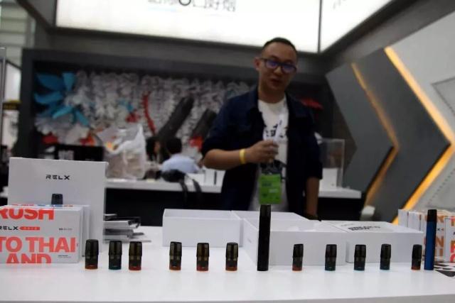 收集2018年市面上的100多款新品电子烟小烟,看看你认识哪一款? 收集2018年市面上的100多款新品电子烟小烟,看看你认识哪一款?