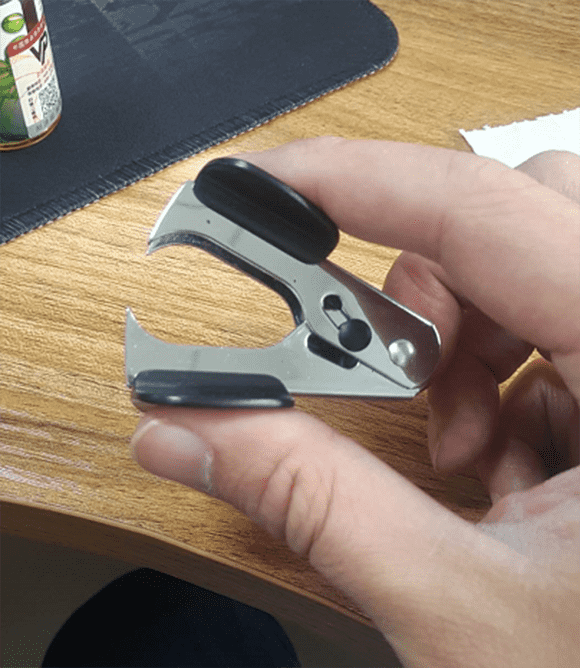 悦刻烟弹拆解和自己注油的教程 悦刻烟弹拆解和自己注油的教程