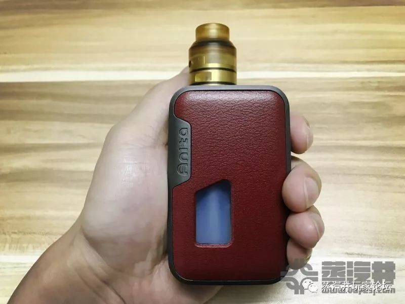 北极豚Anita 100W底注盒子电子烟设备评测 北极豚Anita 100W底注盒子电子烟设备评测