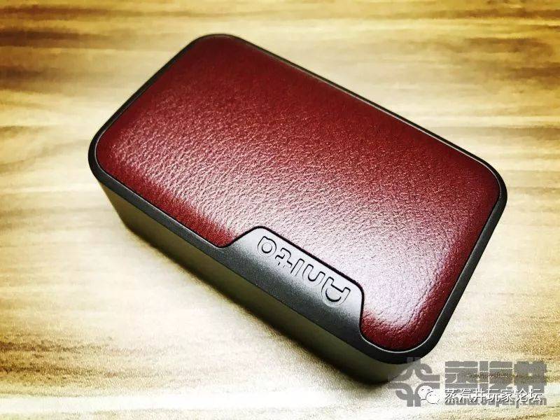 北极豚Anita 100W底注盒子电子烟设备评测 北极豚Anita 100W底注盒子电子烟设备评测