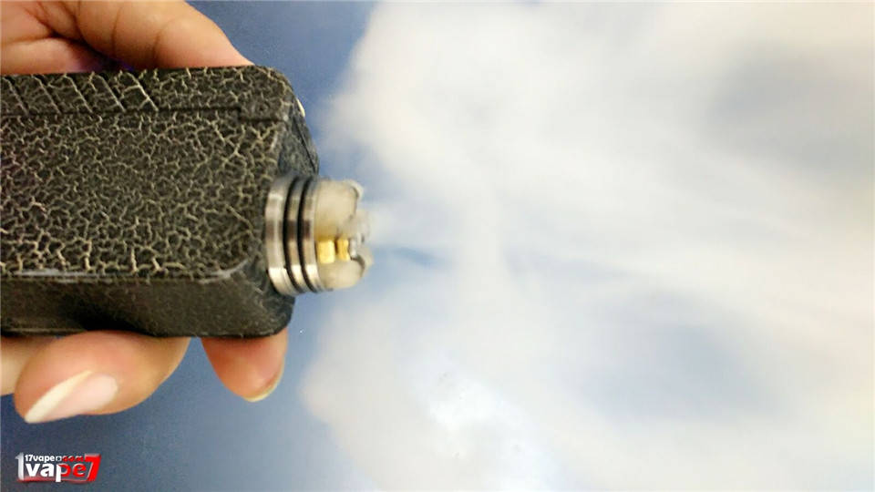 “烟雾怪兽”KD-GOON 528滴油雾化器电子烟大烟雾设备评测