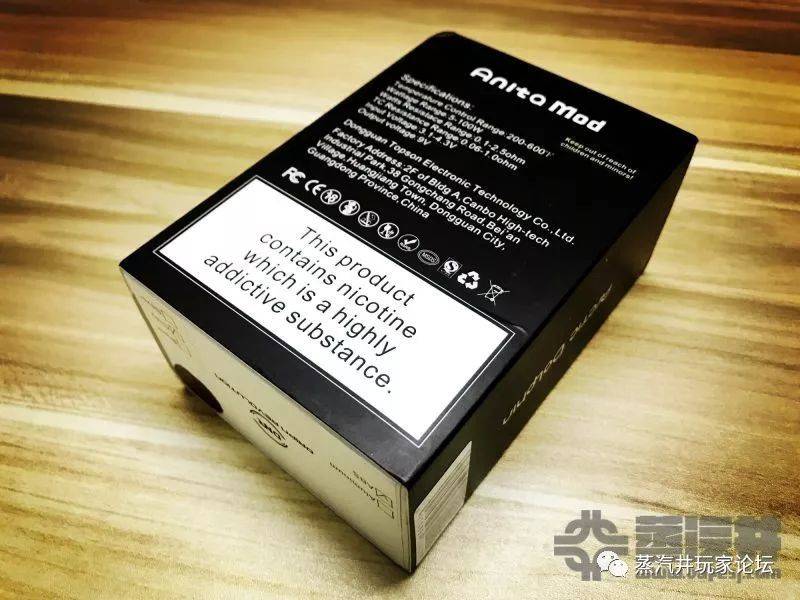北极豚Anita 100W底注盒子电子烟设备评测 北极豚Anita 100W底注盒子电子烟设备评测