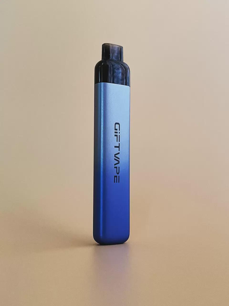 此款小烟适合送礼！开箱GIFTVAPE礼雾w换弹套装，长续航、好口感